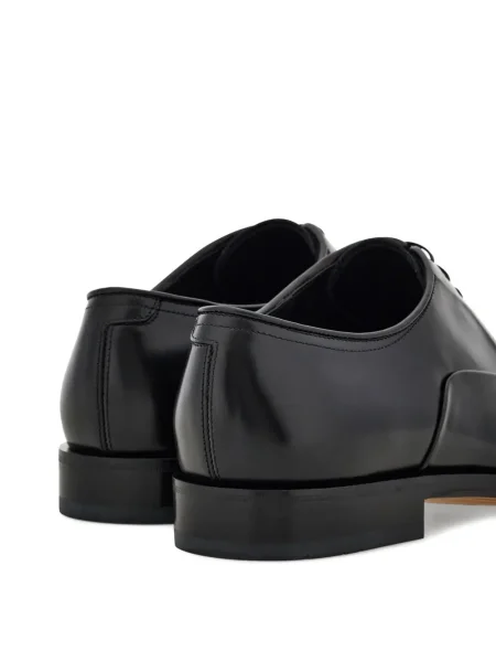 Oxford Ferragamo din piele negru