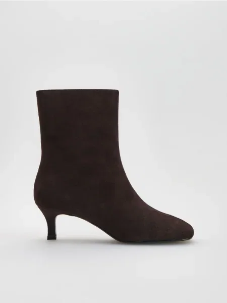 Reserved Botine din piele întoarsă cu maro