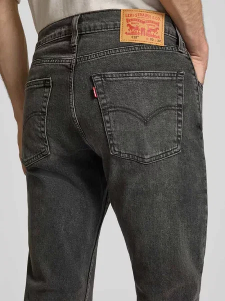 Jeans o kroju slim fit z mieszanki bawełny model Levi's czarne
