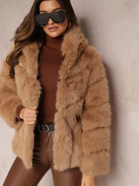 Jachetă închis cu blană și glugă Haiattas bej