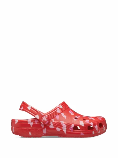 Класически мюли Crocs с принт със сърца червено