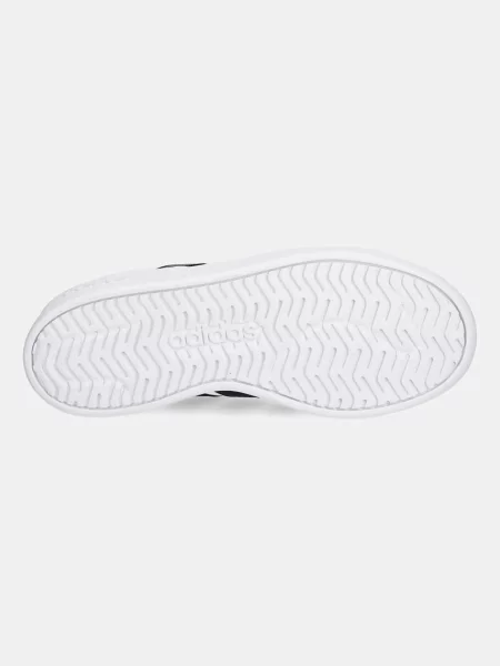 Кроссовки Adidas белые