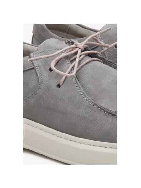 Велюровые мокасины Estro серые