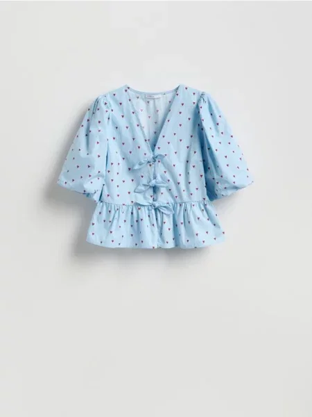 Reserved Bluză cu inimi albastru-deschis albastru