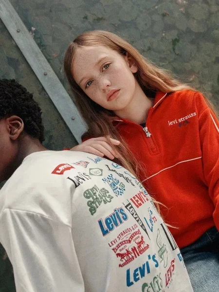 Суичър с цип Levi's® червено
