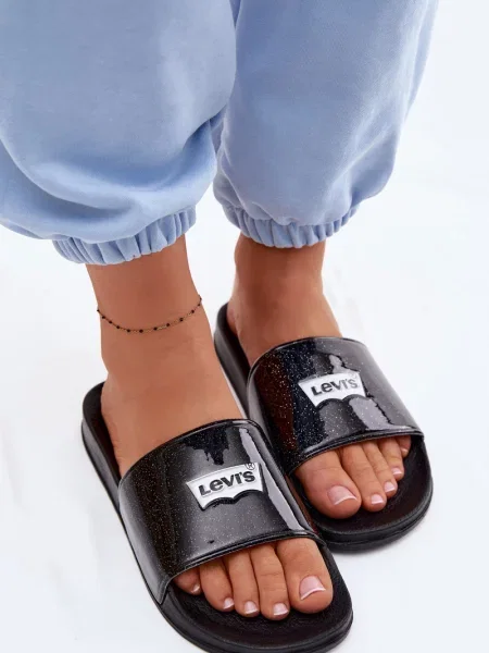Gyerek papucs Levi's® fekete