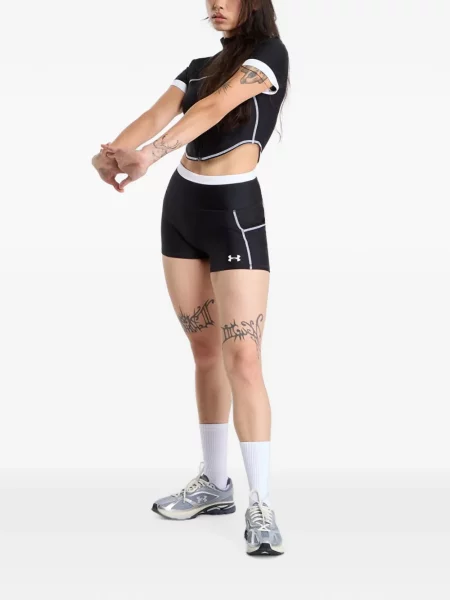 Περικομμένο μπλούζα Under Armour μαύρο