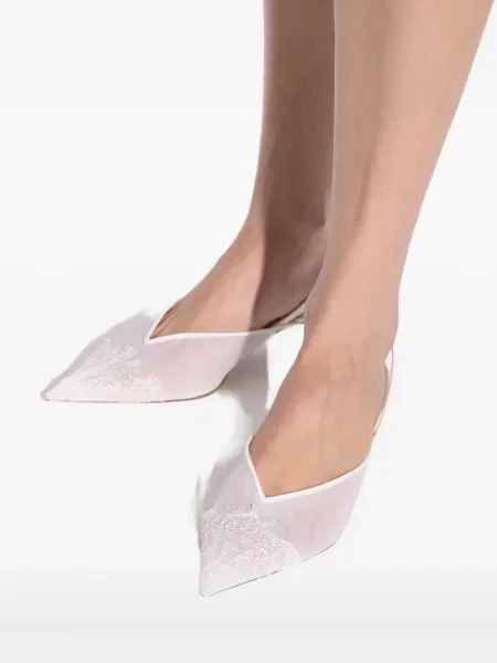 Pantofi cu toc Neous din dantelă slingback alb