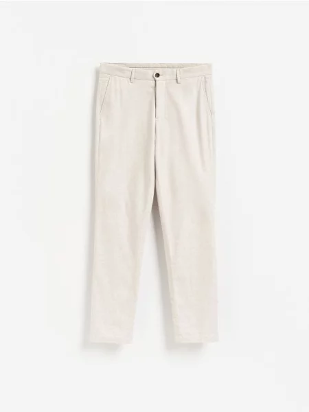 Reserved Pantaloni chino slim cu adaos de in bej