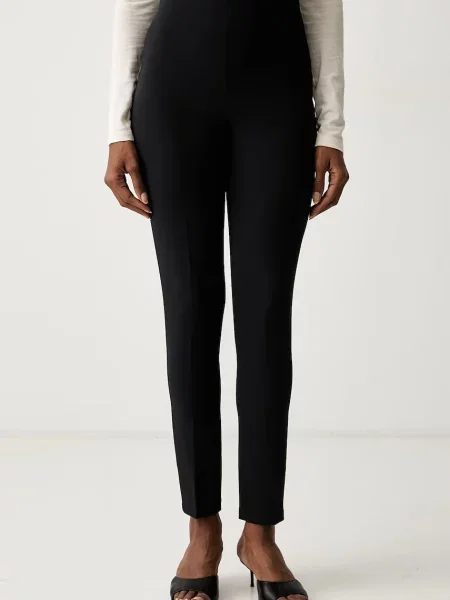 Twinset pantaloni slim fit pentru femei negru