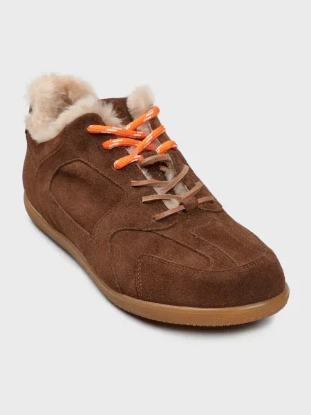Кроссовки L'estrosa коричневые