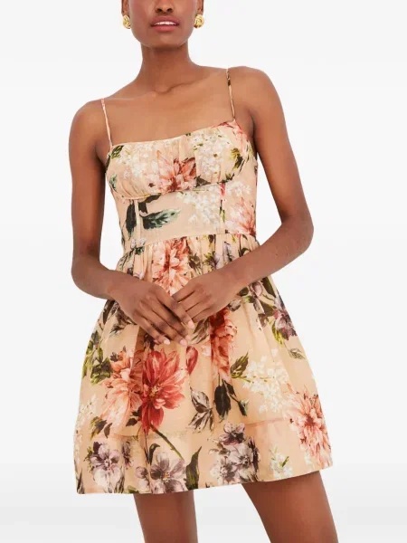 Sukienka mini Cara Cara z falbankami garniturowa