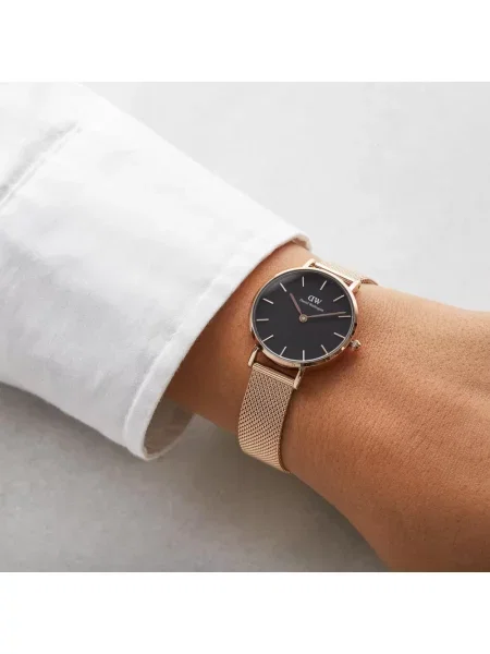 Zegarek Daniel Wellington elegancki różowy