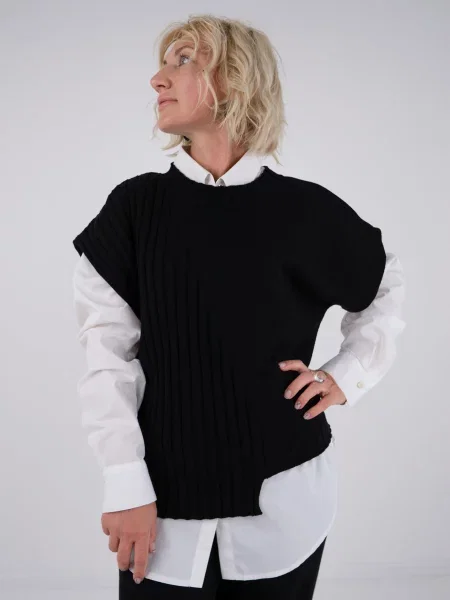 Жилет Nita чорний