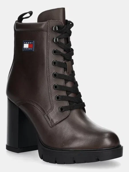 Кожени боти Tommy Jeans TJW HEEL LACE UP BOOT с дебел кафяво