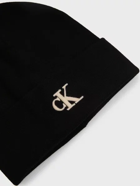 Шапка Calvin Klein черная