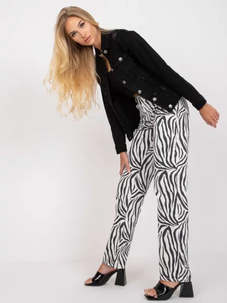 Džínsová bunda Fashionhunters čierna