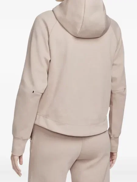 Fleecové běžecké kraťasy Nike s vázáním červené