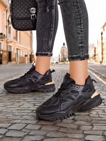 Sneakerși Resti negru