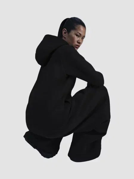 Свитер Nike черный