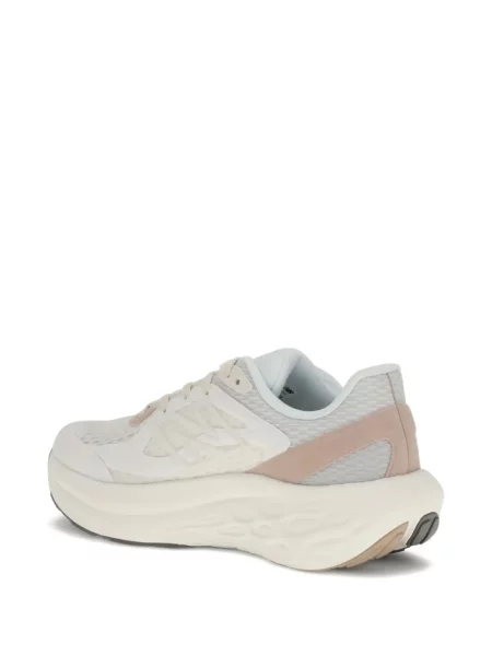 Mrežasta majica New Balance s printom crna