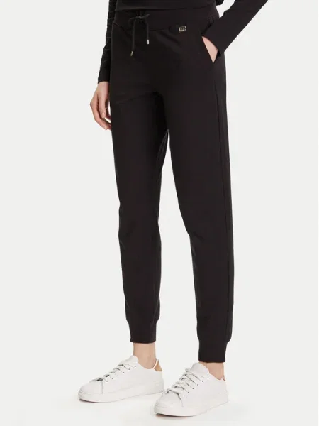 Спортен панталон Emporio Armani с изчистен дизайн черно