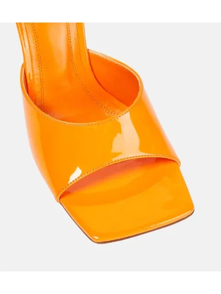 Papuci tip mules Amina Muaddi din piele de lac alb