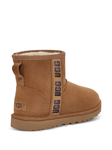 Cizme scurte Ugg din piele de căprioară clasici maro