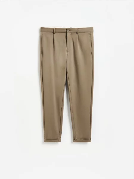 Reserved Pantaloni chino slim fit verde-maroniu verde