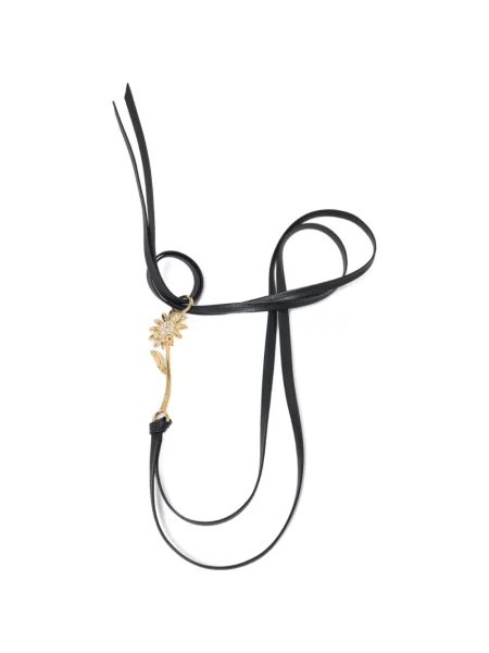 Cu centură curea Maje din piele cu model floral negru