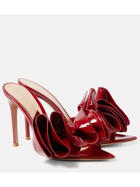 Usnjene lakirane mules Gianvito Rossi z volani rdeča