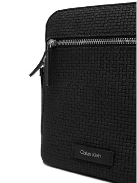 Torbica za okrog pasu Calvin Klein Embossed Woven Reporter črna