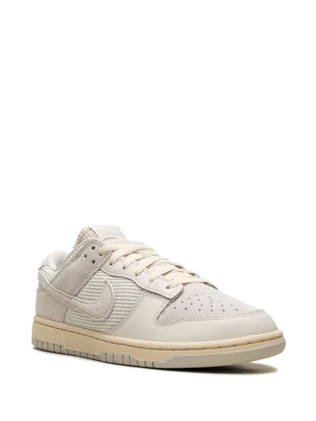 Šněrovací krajkové tenisky Nike Dunk