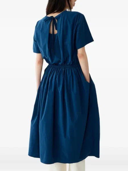 Rochie midi Studio Tomboy până la genunchi de costum albastru