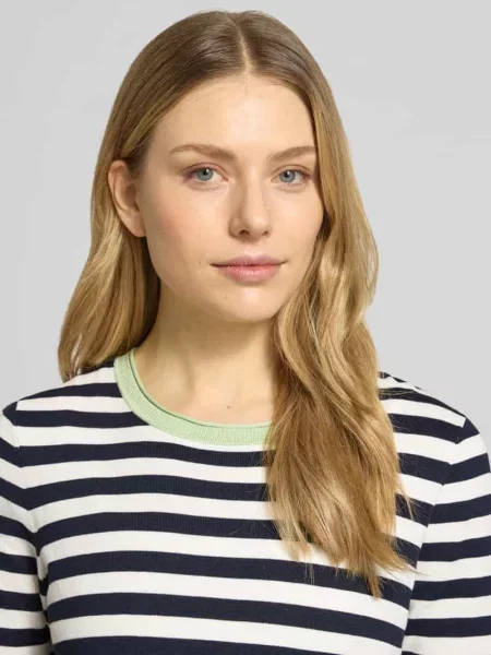 Sweter o kroju regular fit z mieszanki Betty Barclay