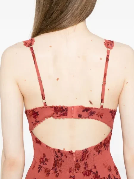 Rochie Reformation de costum roșu
