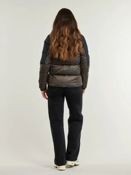 Geacă cu puf The North Face maro