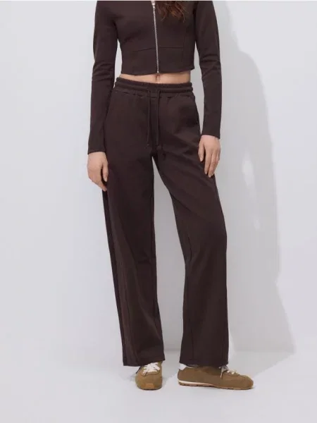 Reserved Широкі трикотажні штани темно коричневий