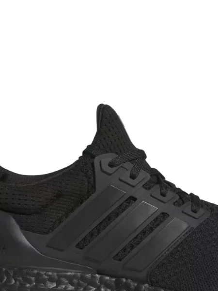Top Adidas cu dungi negru