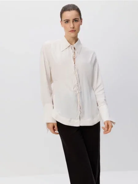 Reserved Блузка з зав'язками пастельний рожевий