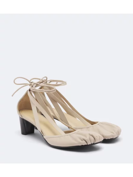 Pantofi cu toc Lemaire din piele bej
