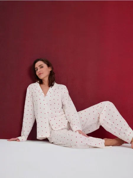 Двокомплектна піжама з домішкою кремовий