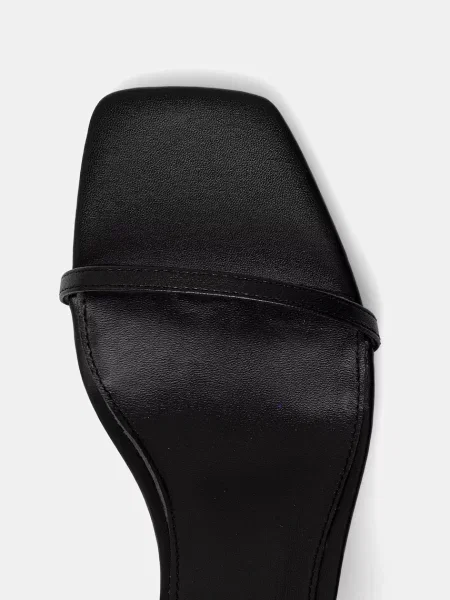 Кожаные босоножки Answear.lab