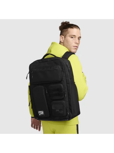 Plecak Nike w miejskim stylu czarny