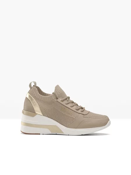 Sneakersy na podeszwie platformie Mustang beżowe