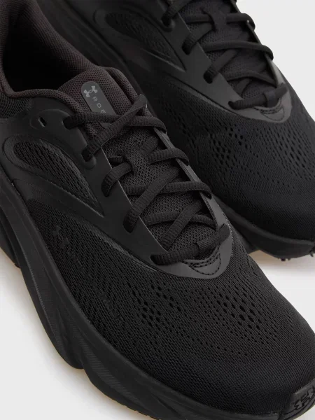 Кроссовки для бега Under Armour черные