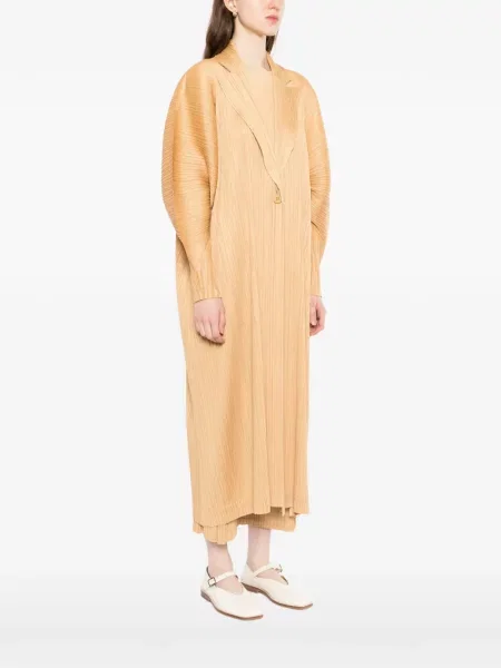 Plisirani kaput Pleats Please Issey Miyake žuta