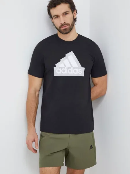Tricou Adidas cu model camuflaj negru