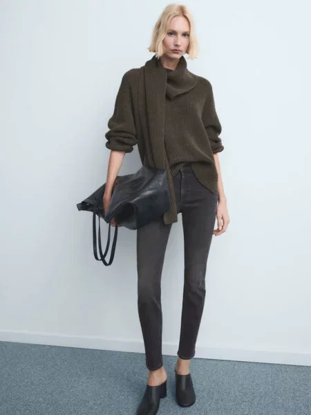 Dżinsy skinny ze średnim stanem Kobieta 38 MANGO szary