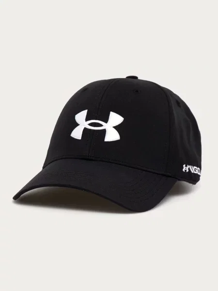Čepice Under Armour s aplikací černá